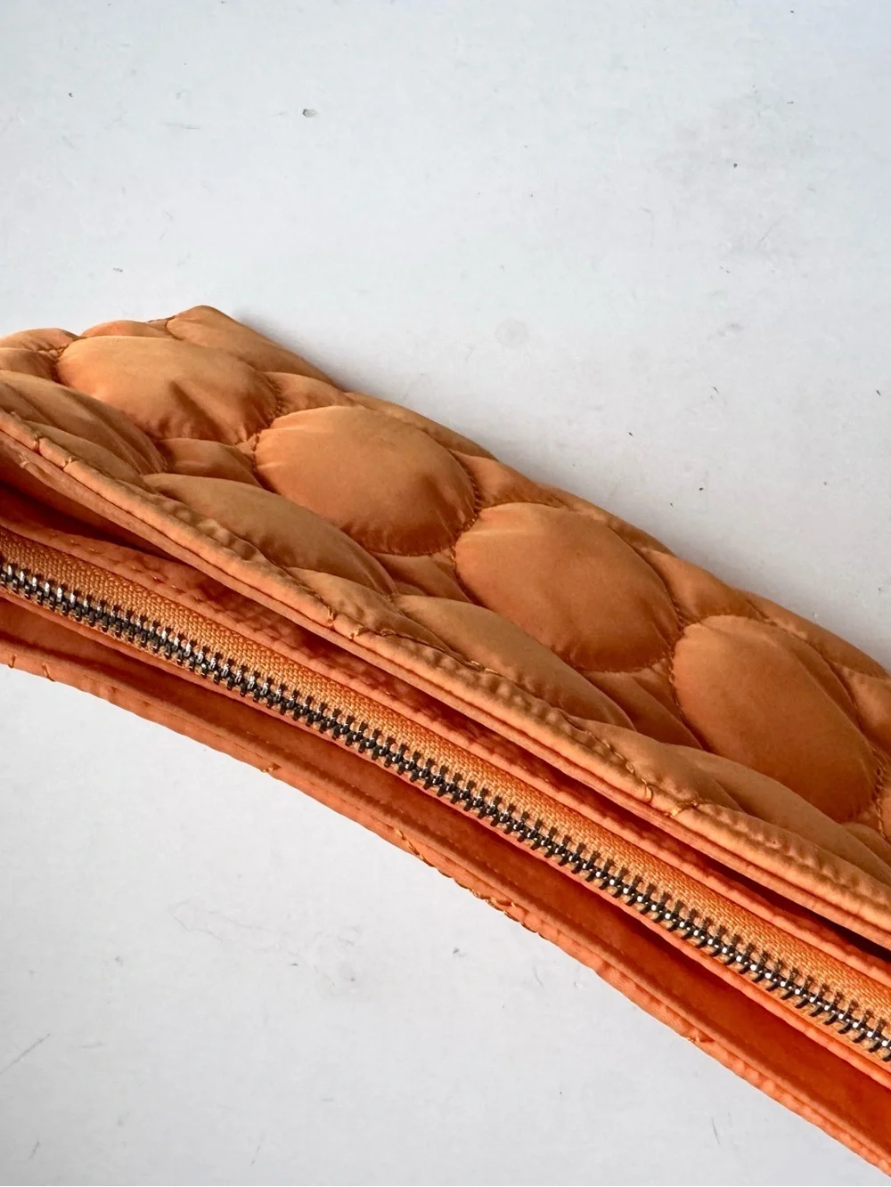 BERKSHA 🍊 Puff Bag